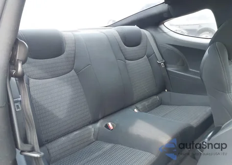 2013 Hyundai Genesis 2.0T z USA, uszkodzony, nr VIN KMHHT6KD8DU089985